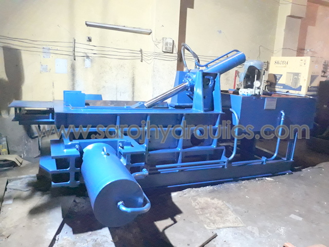 baling machine specification